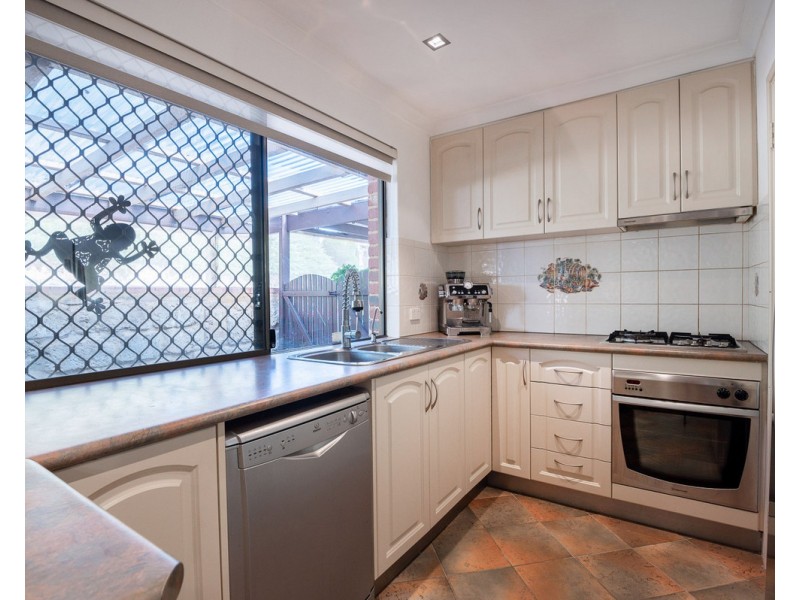 16/25 Canns Road, Bedfordale WA 6112