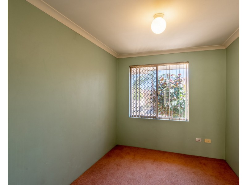 2/2-8 Palmerston Street, St James WA 6102