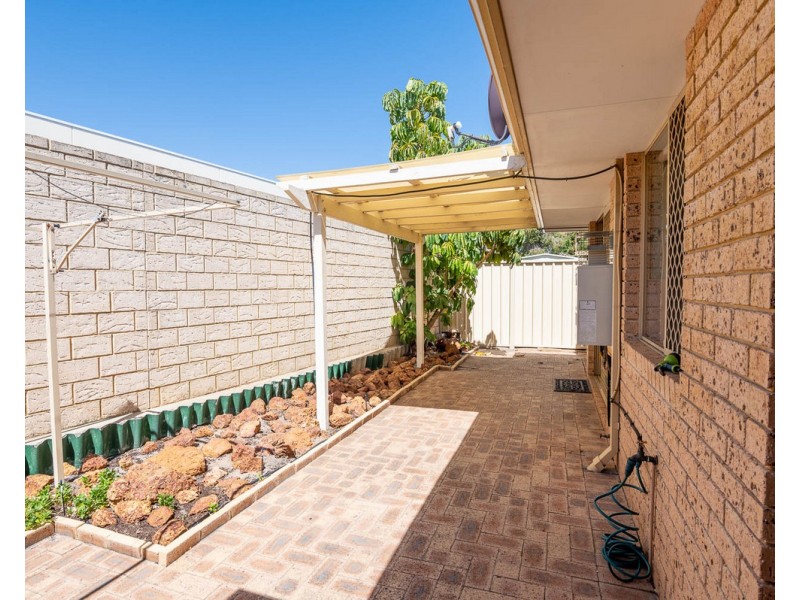 2/2-8 Palmerston Street, St James WA 6102