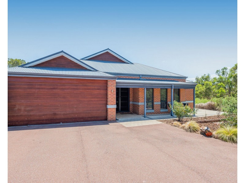 32 Benbecula Circle, Bedfordale WA 6112