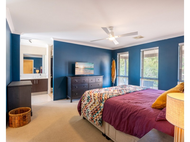 32 Benbecula Circle, Bedfordale WA 6112