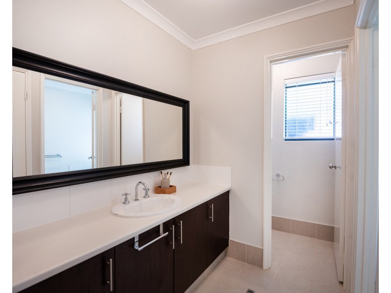 32 Benbecula Circle, Bedfordale WA 6112