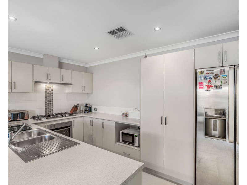 5/22 Whittaker Turn, Piara Waters WA 6112