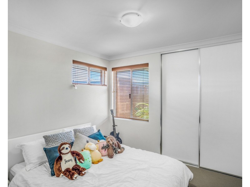 5/22 Whittaker Turn, Piara Waters WA 6112