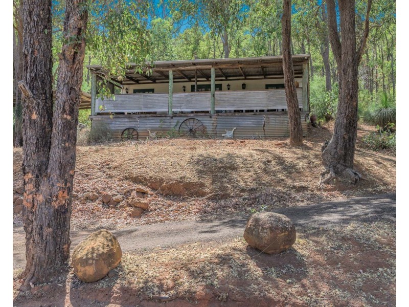 593 Brookton Highway, Roleystone WA 6111