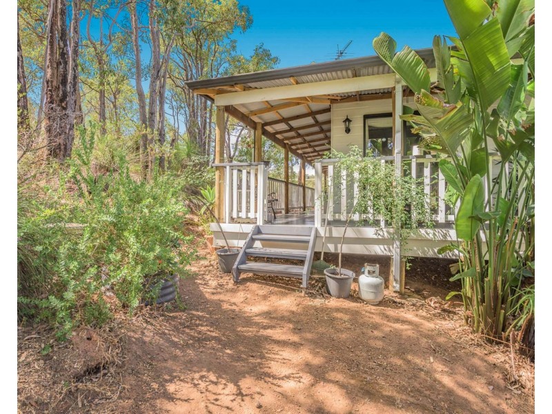 593 Brookton Highway, Roleystone WA 6111