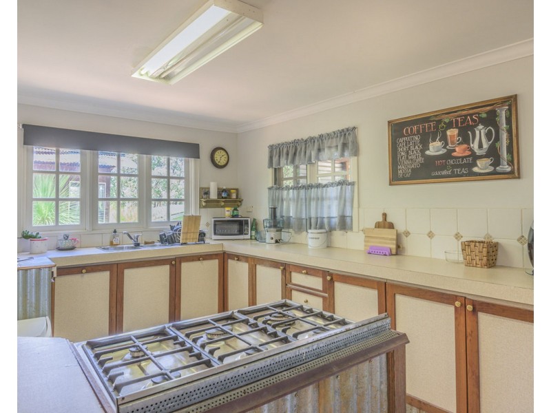 593 Brookton Highway, Roleystone WA 6111