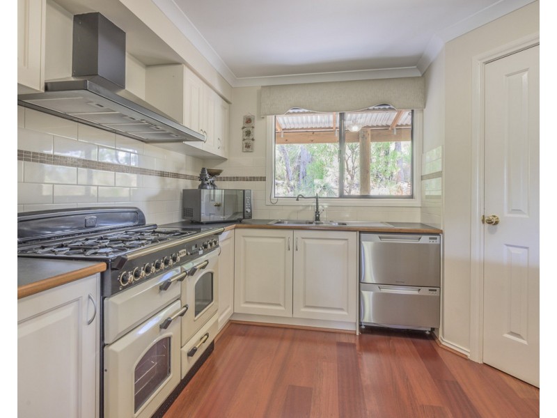 593 Brookton Highway, Roleystone WA 6111