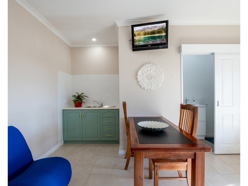 5 Higgins Place, Mount Nasura WA 6112