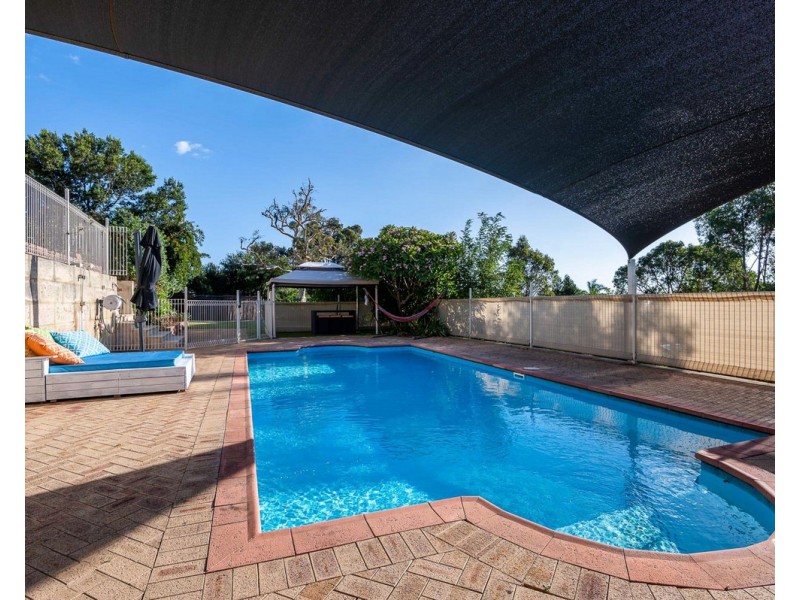 5 Higgins Place, Mount Nasura WA 6112