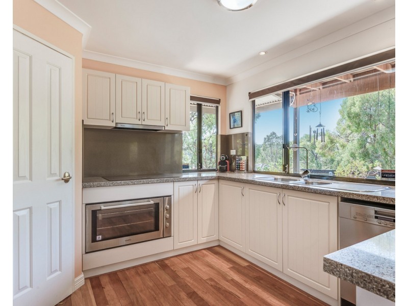 34 Norman Road, Roleystone WA 6111