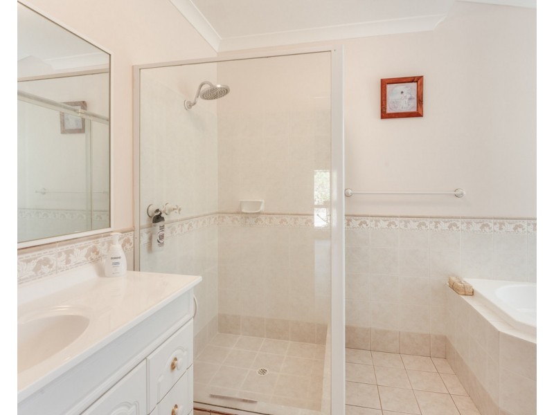 34 Norman Road, Roleystone WA 6111