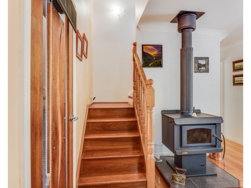 34 Norman Road, Roleystone WA 6111