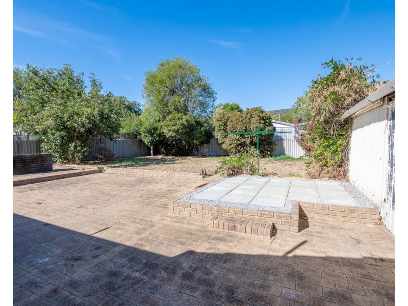 24 Clifton Street, Kelmscott WA 6111