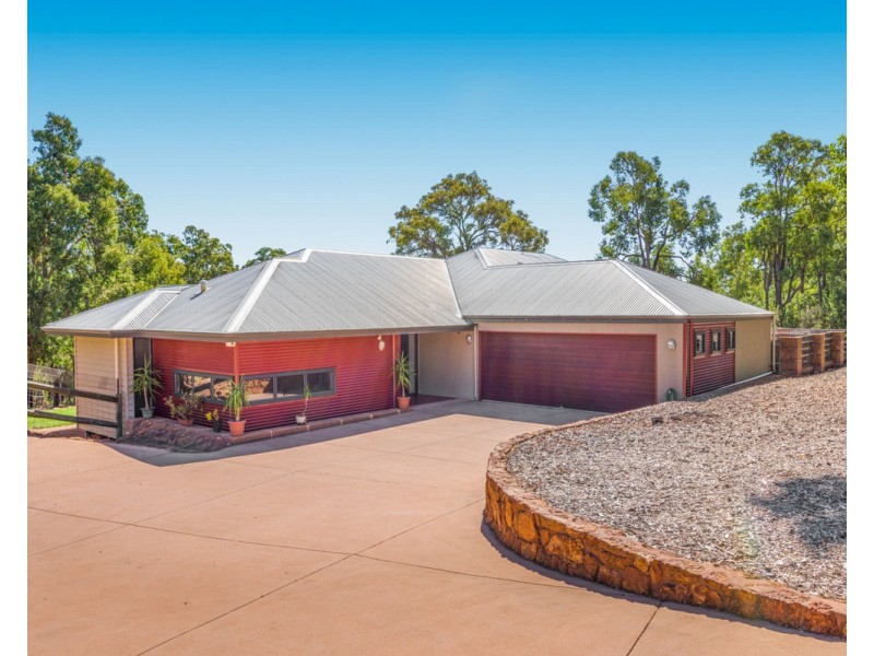 26 Blissett Drive, Bedfordale WA 6112