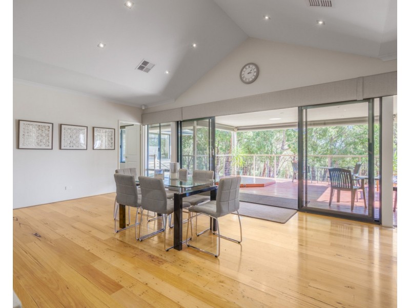 26 Blissett Drive, Bedfordale WA 6112