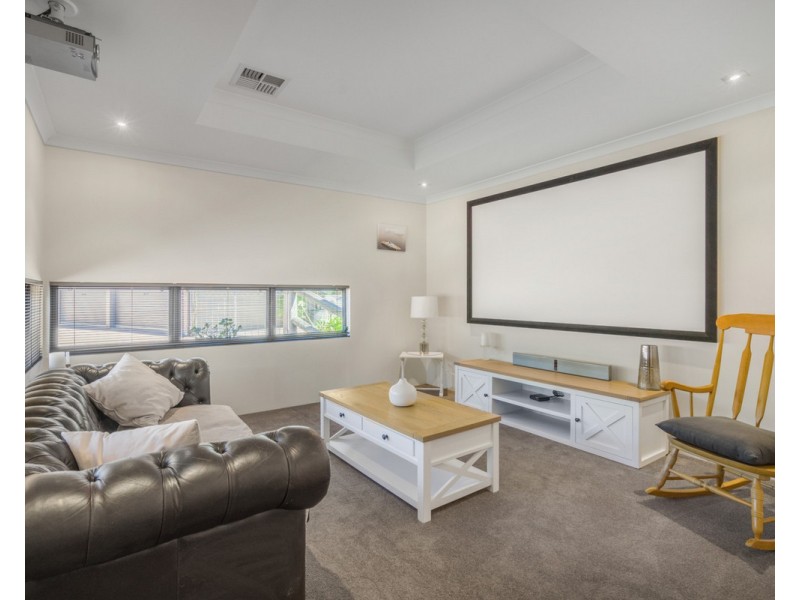 26 Blissett Drive, Bedfordale WA 6112