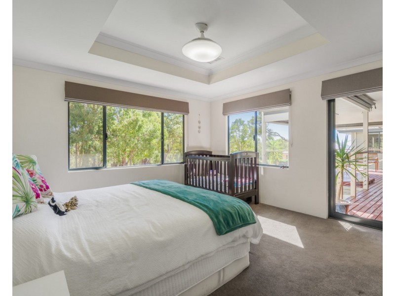 26 Blissett Drive, Bedfordale WA 6112