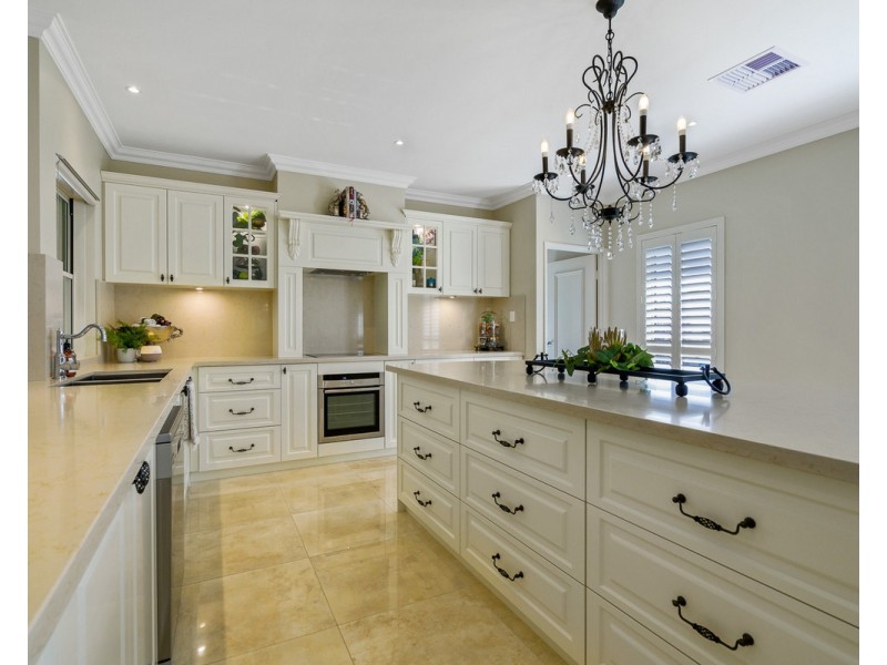 19 Arania Place, Bedfordale WA 6112