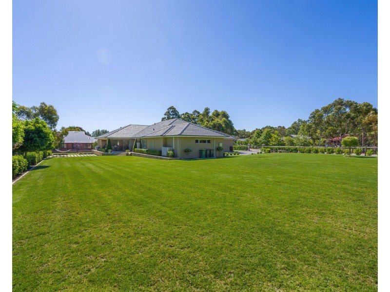 19 Arania Place, Bedfordale WA 6112