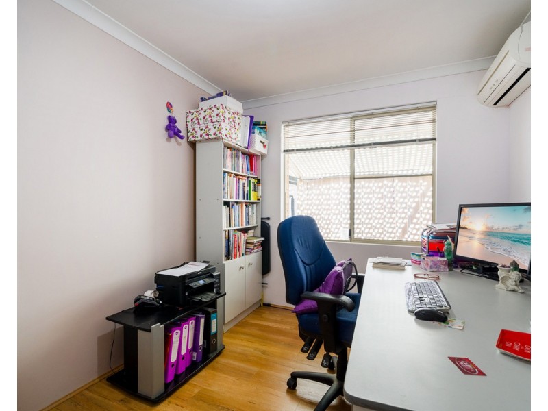 4 Malbec Place, Mount Nasura WA 6112