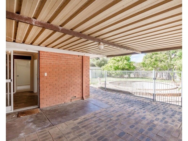 4 Haynes Court, Armadale WA 6112