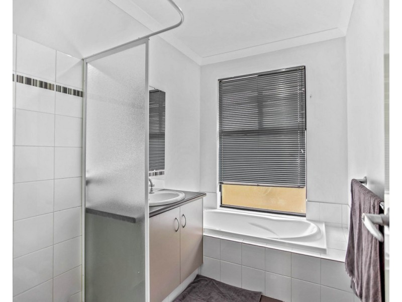 12 Peniche Road, Byford WA 6122