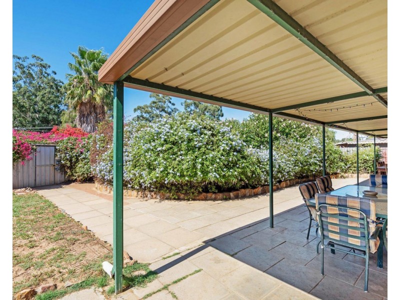 3 Dyson Court, Camillo WA 6111