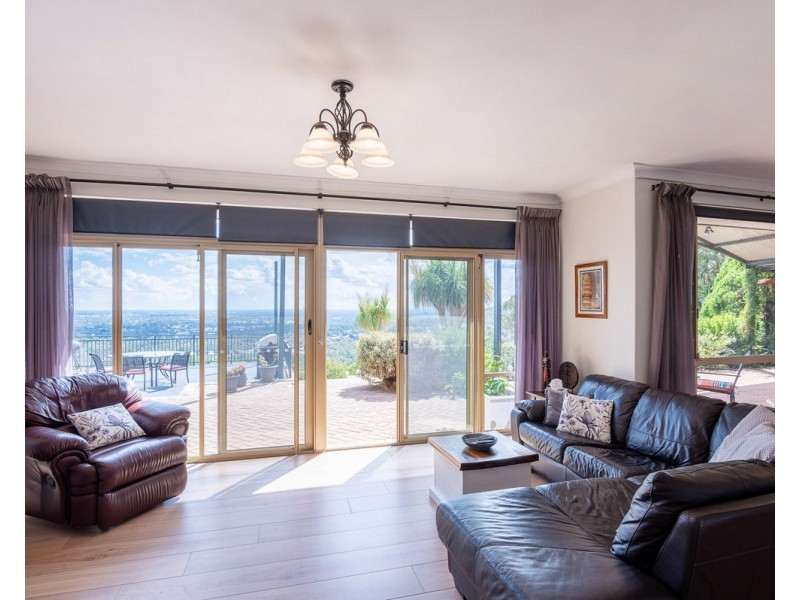 28 Kundyl Court, Kelmscott WA 6111