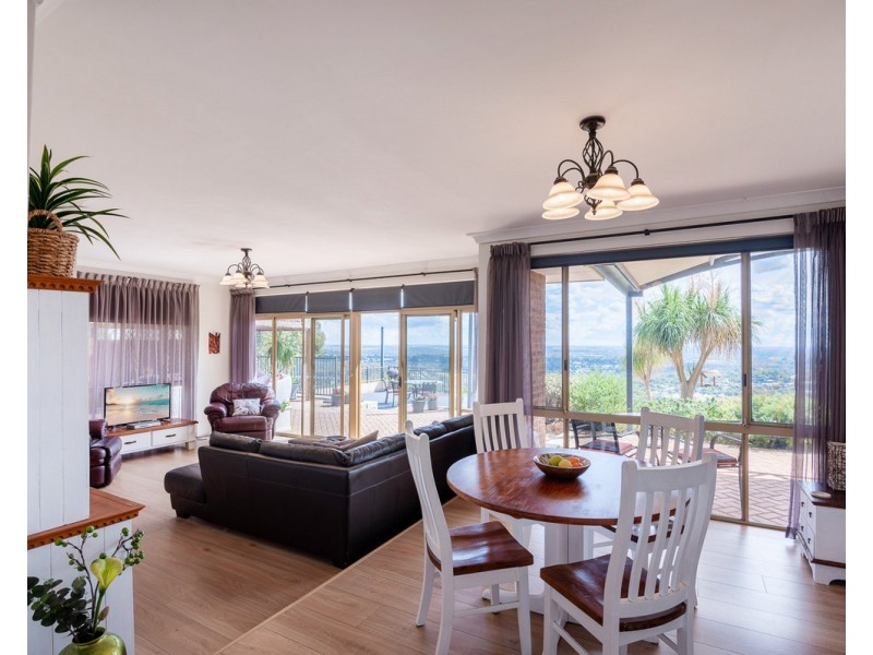 28 Kundyl Court, Kelmscott WA 6111