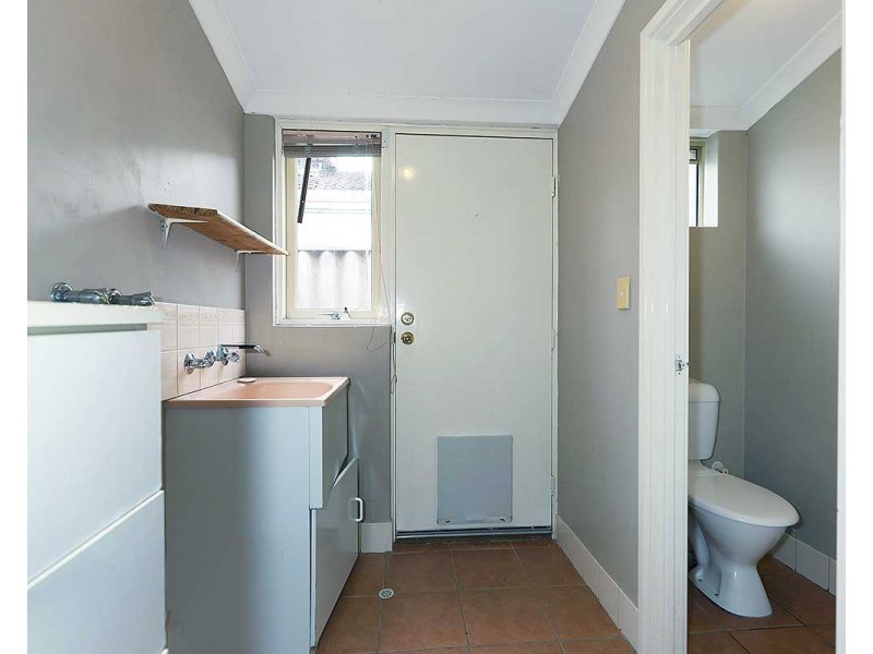 77 Riverside Lane, Seville Grove WA 6112