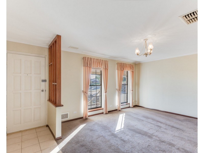 17 Wangoola Terrace, Mount Nasura WA 6112