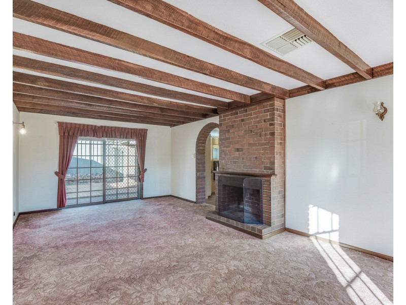 17 Wangoola Terrace, Mount Nasura WA 6112