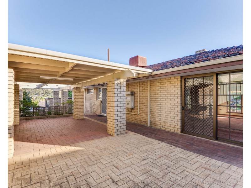 17 Wangoola Terrace, Mount Nasura WA 6112