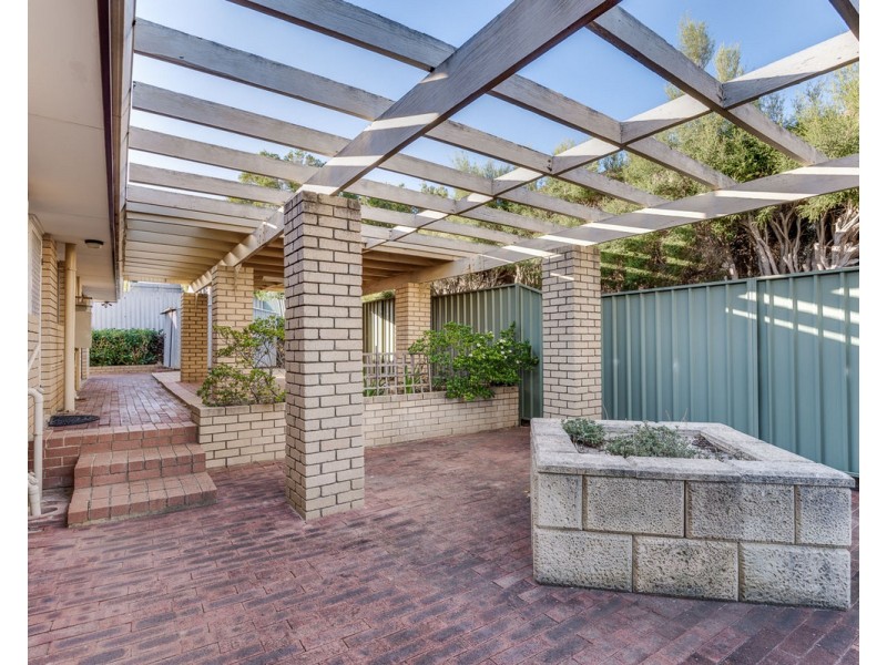 17 Wangoola Terrace, Mount Nasura WA 6112