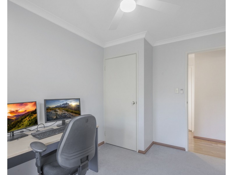 32 Hill Street, Kelmscott WA 6111