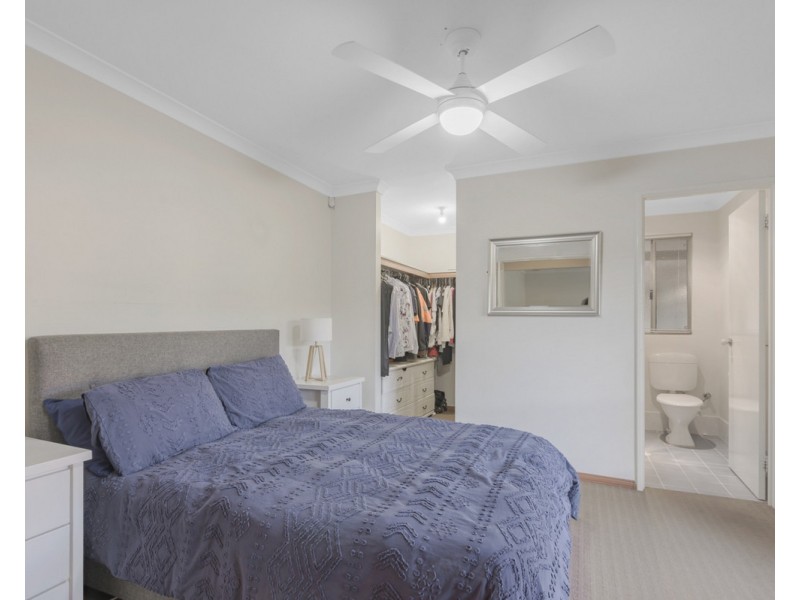 32 Hill Street, Kelmscott WA 6111