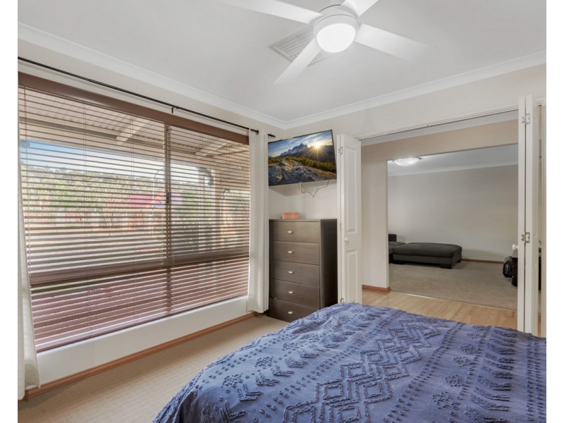 32 Hill Street, Kelmscott WA 6111