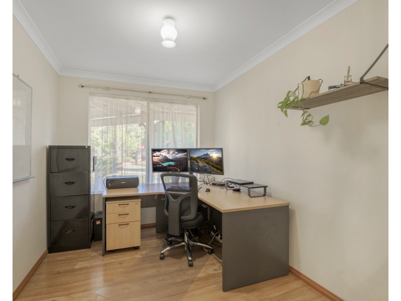 32 Hill Street, Kelmscott WA 6111