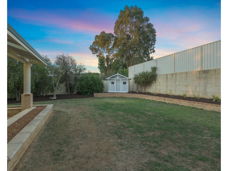 32 Hill Street, Kelmscott WA 6111