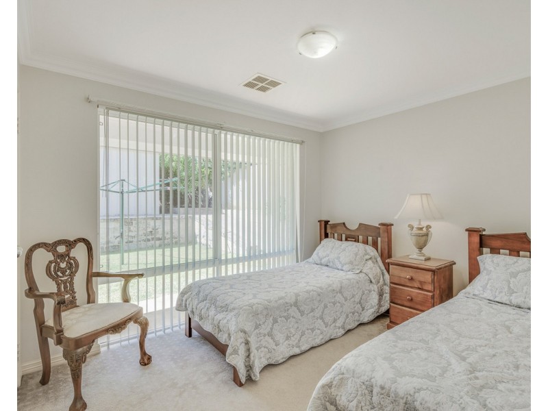 23 Flinn Avenue, Kelmscott WA 6111