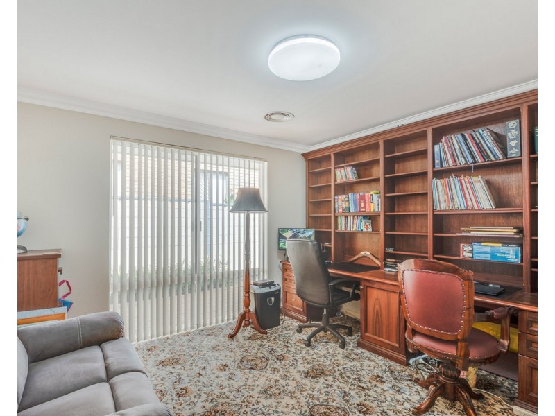 23 Flinn Avenue, Kelmscott WA 6111