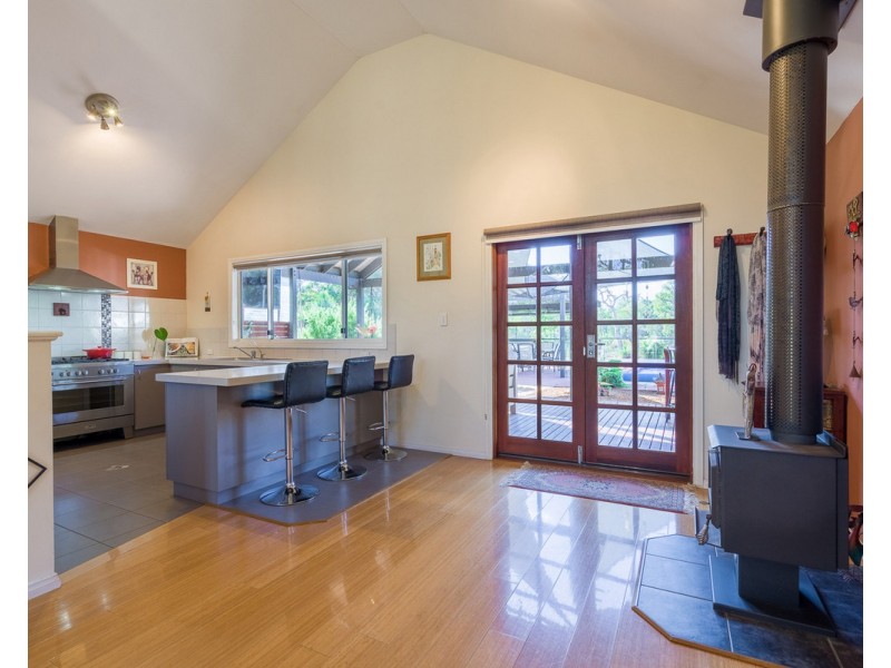 10 Fyfield Way, Bedfordale WA 6112