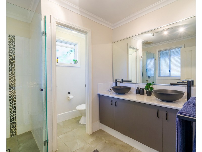 10 Fyfield Way, Bedfordale WA 6112