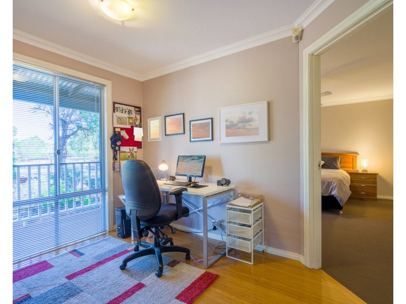 10 Fyfield Way, Bedfordale WA 6112