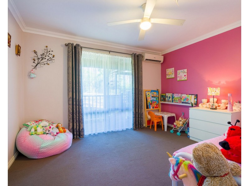 10 Fyfield Way, Bedfordale WA 6112