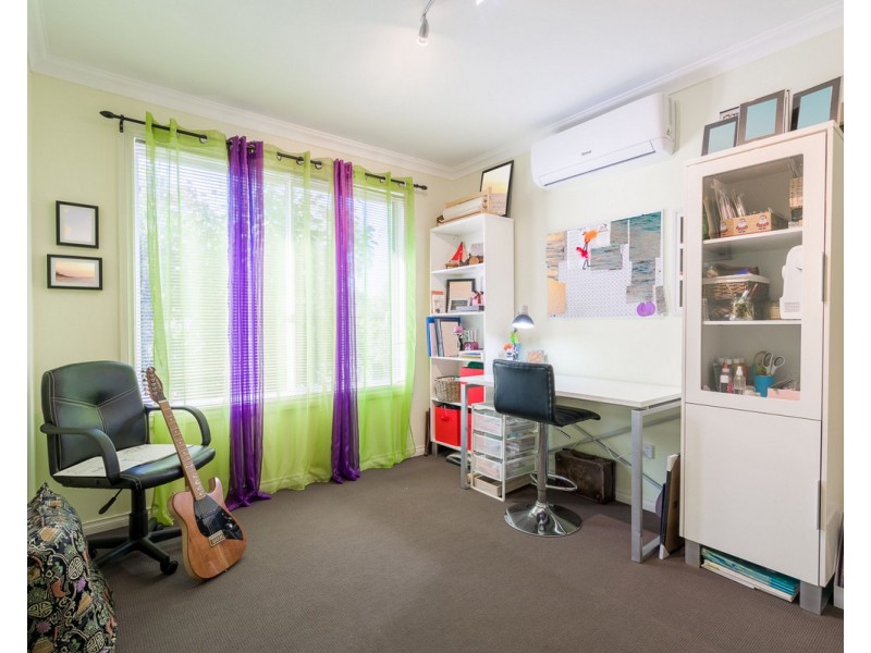 10 Fyfield Way, Bedfordale WA 6112