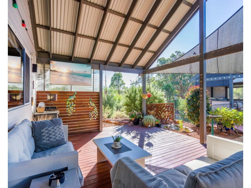 10 Fyfield Way, Bedfordale WA 6112