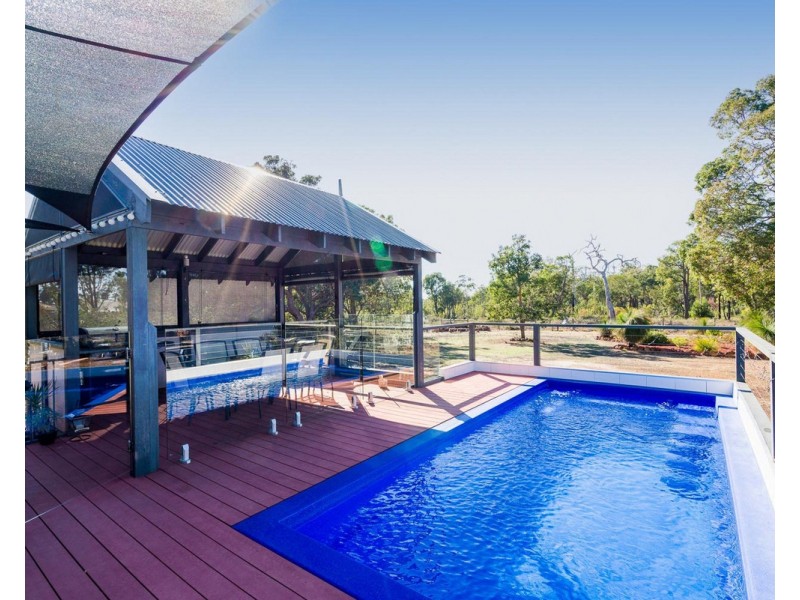 10 Fyfield Way, Bedfordale WA 6112