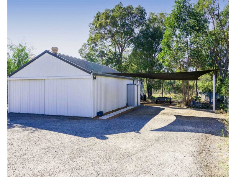 10 Fyfield Way, Bedfordale WA 6112